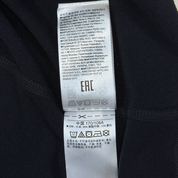 GapFit WinterBrush Black Activewear Top - Perfect for Winter! - Picture 8 of 9